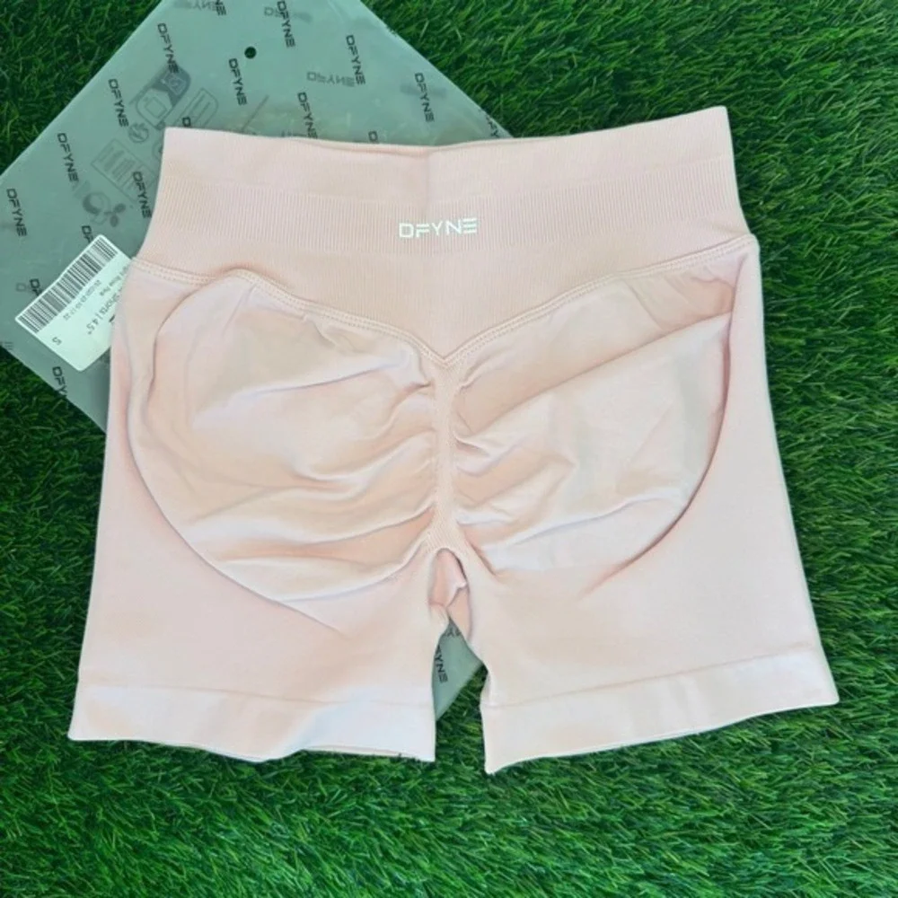 Dfyne impact shorts 4.5" light rose pink small - Picture 1 of 5